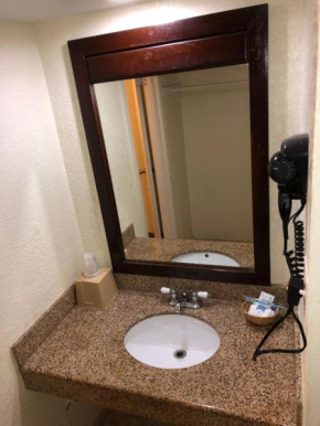 Отель Western Inn  Хьюстон